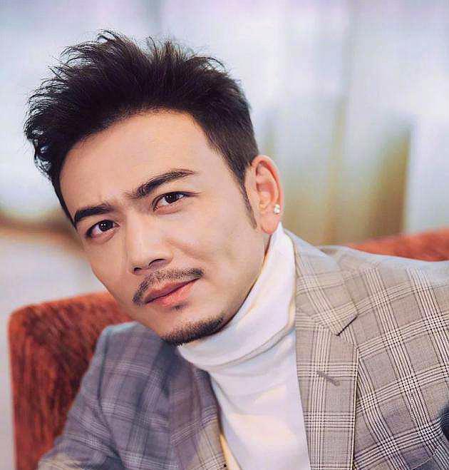 吃瓜任泉薛小碗,任泉与薛小碗的吃瓜奇遇记