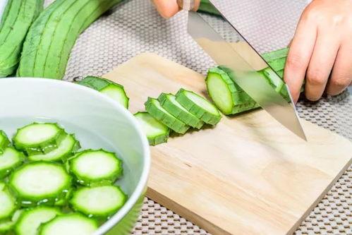 如何在网上吃瓜,轻松掌握网上热点事件解析技巧